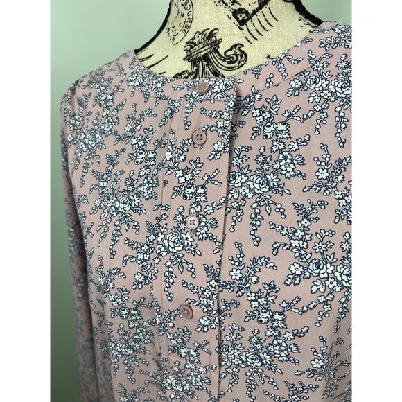 Lark & Ro Pink and White floral long sleeve Three quarter button up blouse - Picture 4 of 10